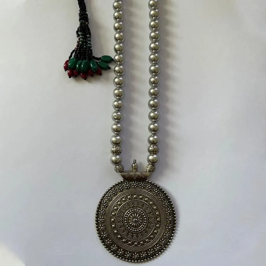 Silver Pendant Necklace With Pearls Beaded Chain